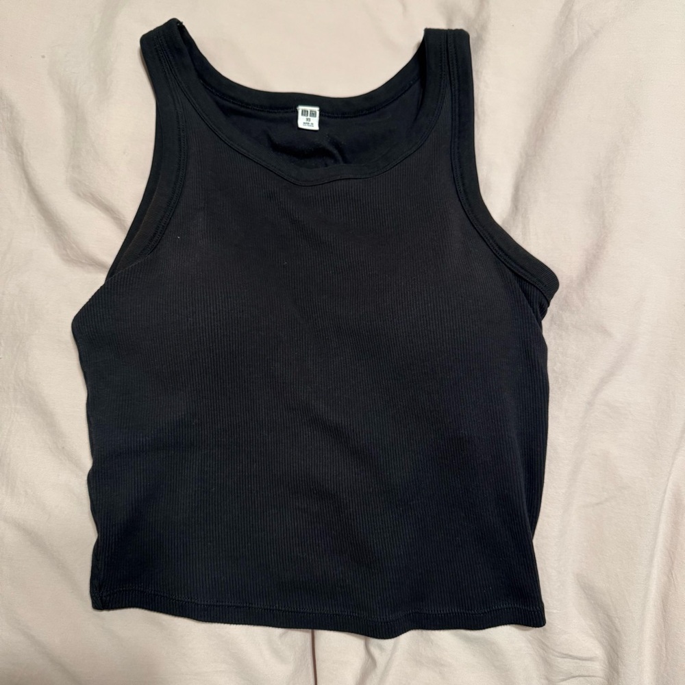 Uniqlo, racer back built-in bra size XS - ribbed